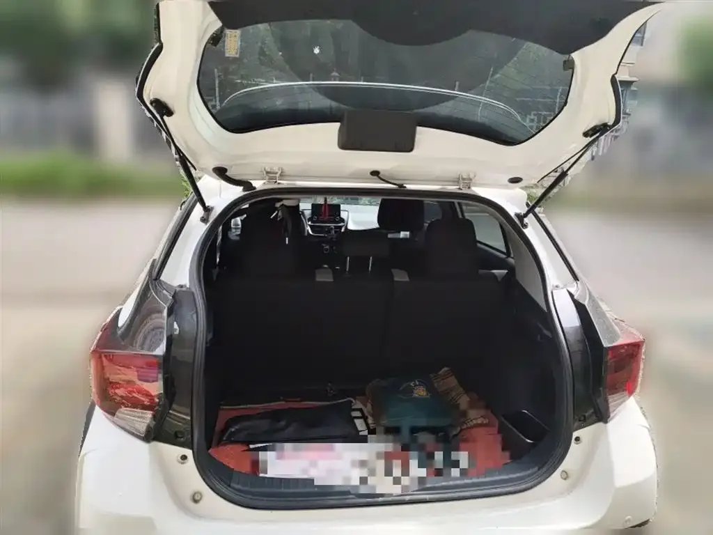 Toyota Yaris L 2021 из CN, фото 10