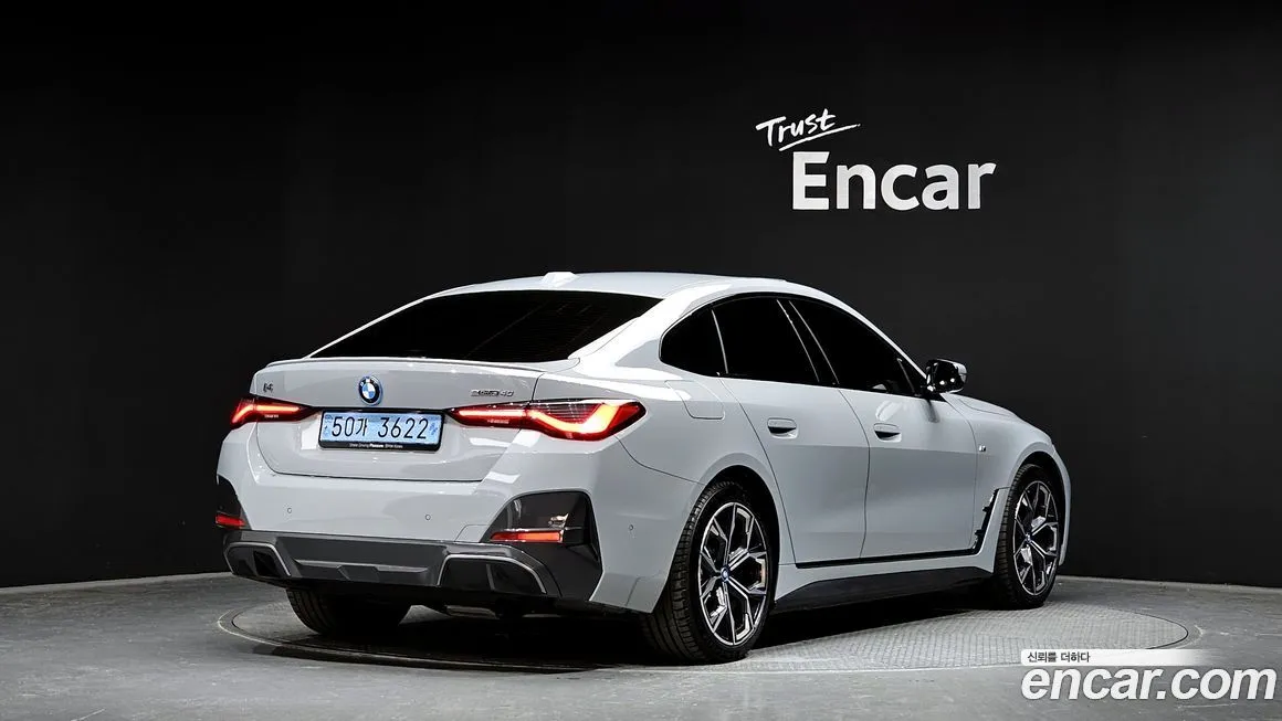 BMW i4 — фото 2