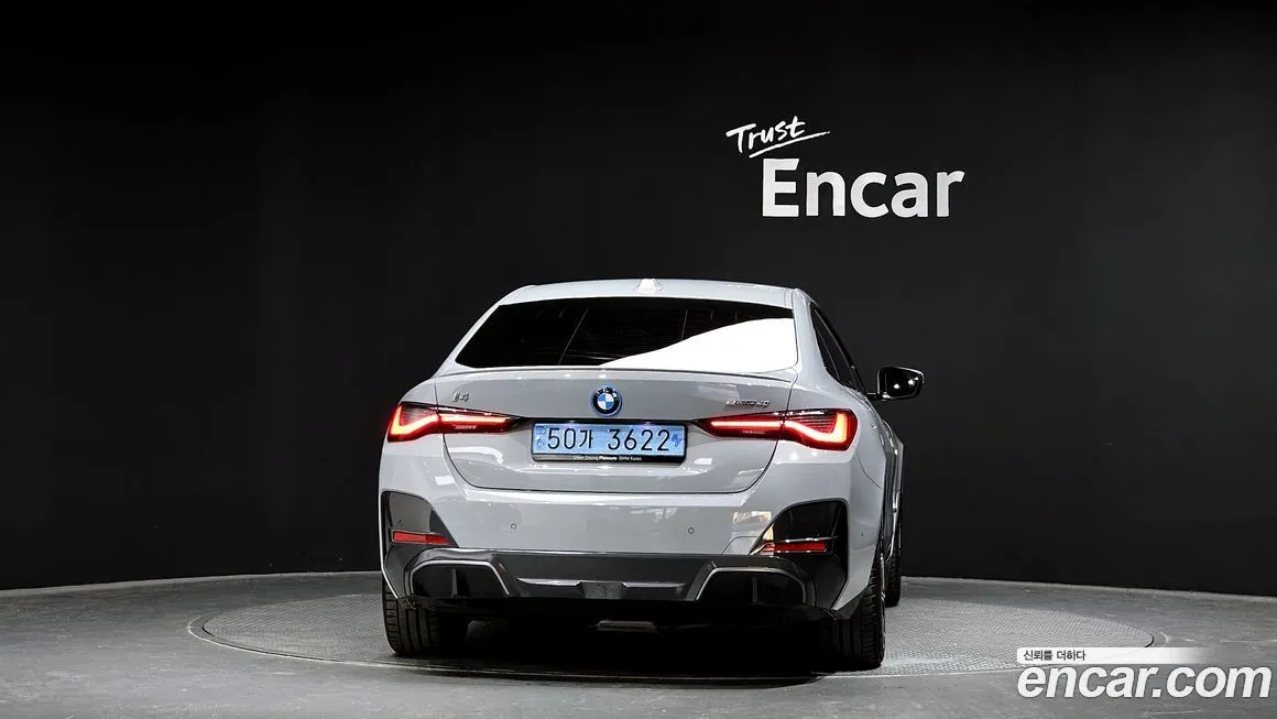 BMW i4 — фото 4