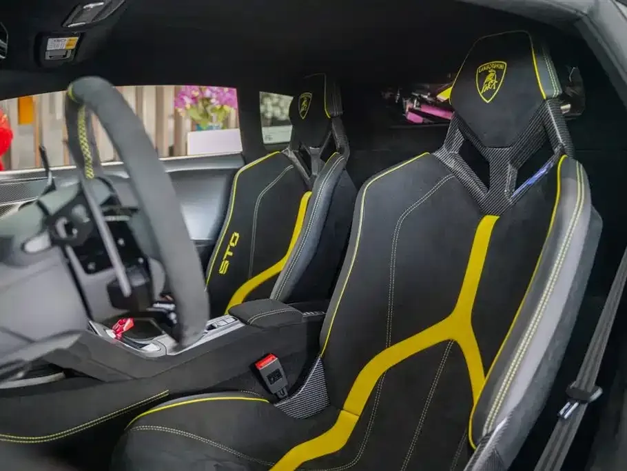 Lamborghini Huracan 2024 из CN, фото 3