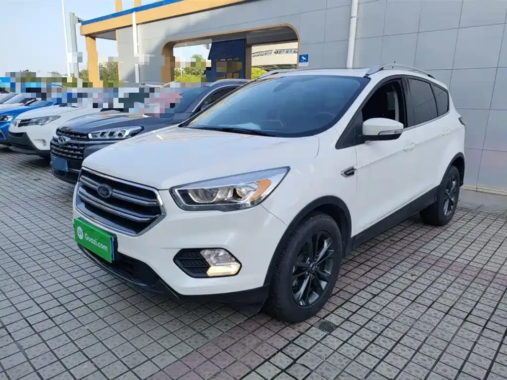 Ford Kuga 2021 из CN, фото 2