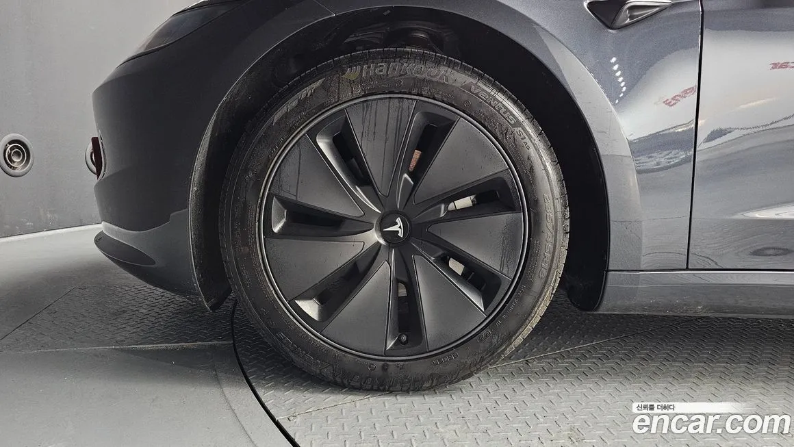 Tesla Model 3 2025 из KR, фото 5