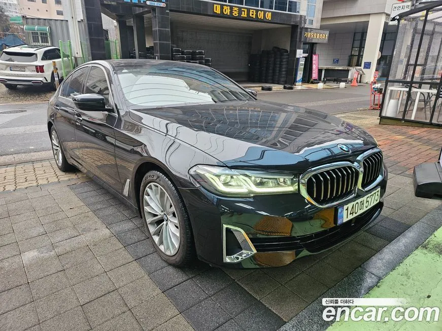 BMW 5-Series 2023 из KR, фото 2