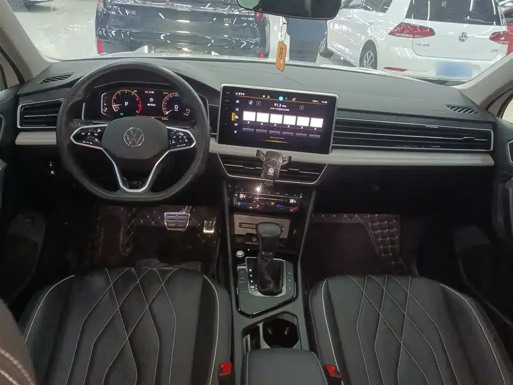 Volkswagen Tiguan L 2023 из CN, фото 10