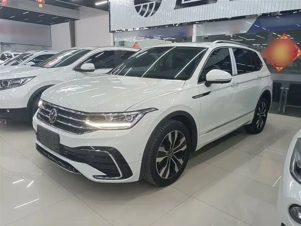 Volkswagen Tiguan L 2023 из CN, фото 2