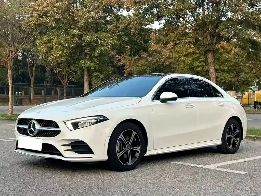 Mercedes-Benz A-Class — фото 1