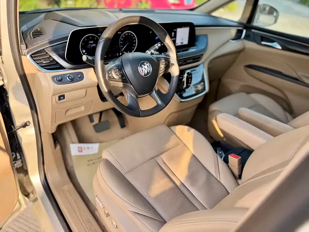 Buick GL8 2021 из CN, фото 9