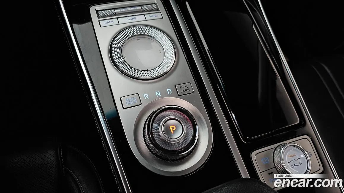 Genesis GV80 — фото 9