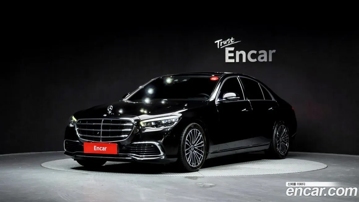Mercedes-Benz S-Class — фото 1