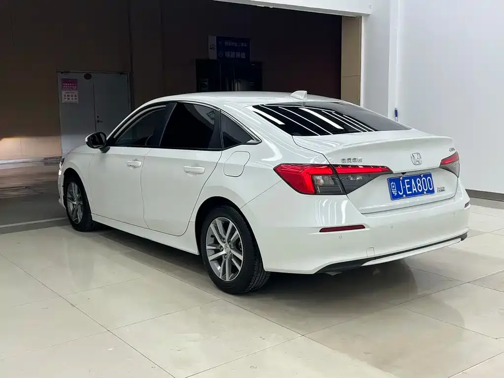 Honda Civic — фото 4