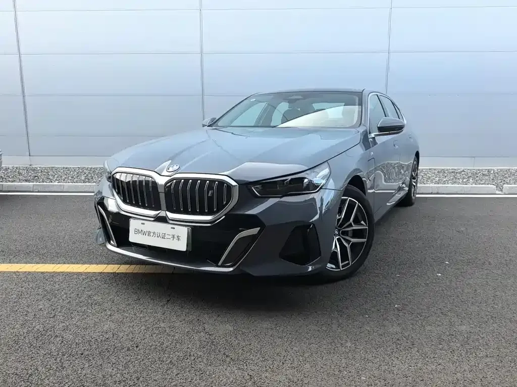 BMW i5 — фото 1
