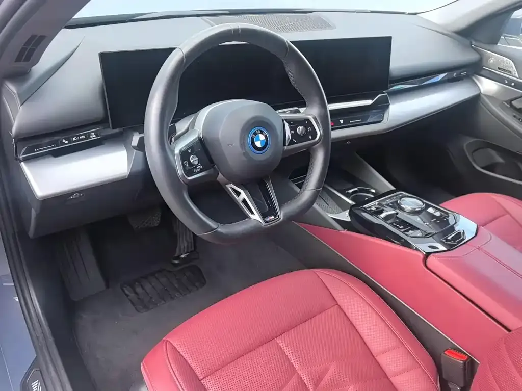 BMW i5 — фото 2