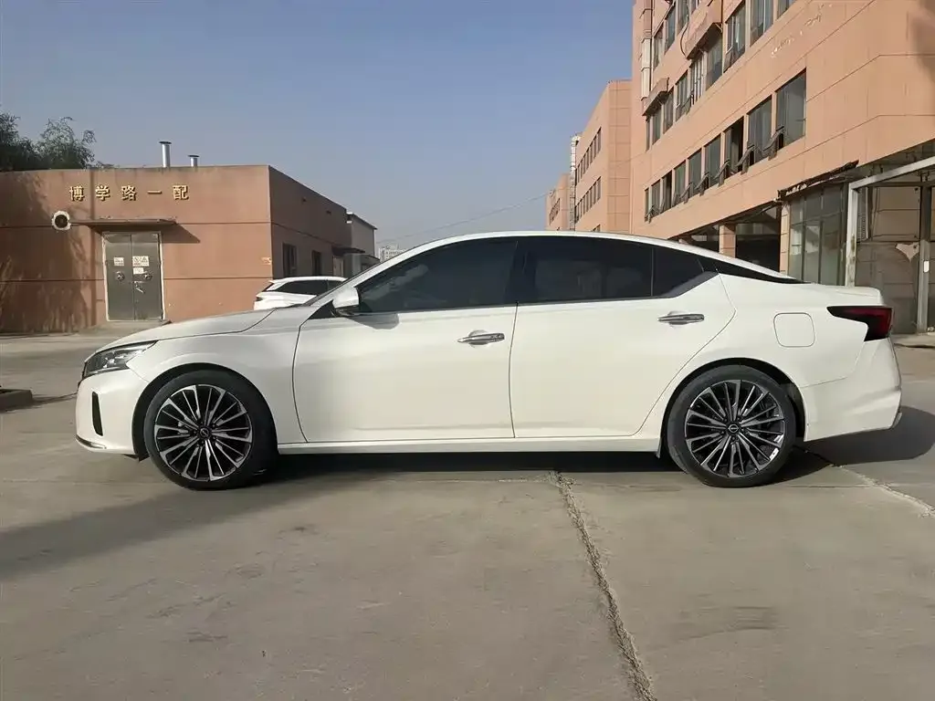 Nissan Teana — фото 4
