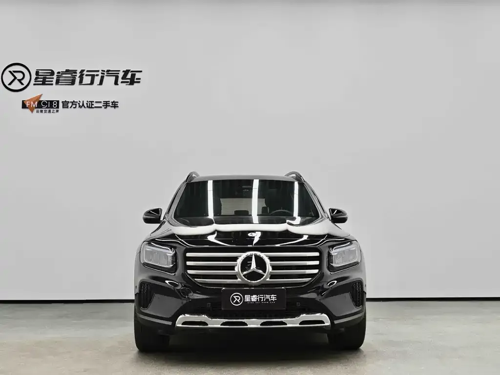 Mercedes-Benz GLB — фото 2