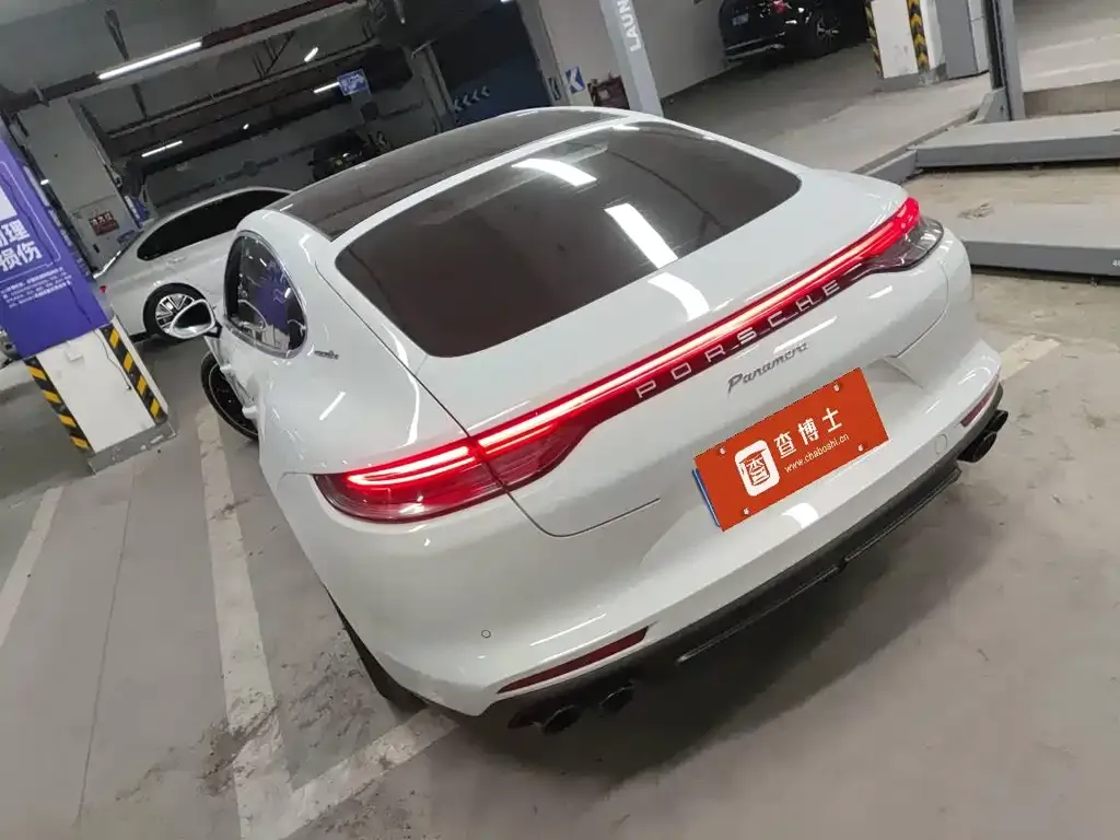 Porsche Panamera 2022 из CN, фото 3