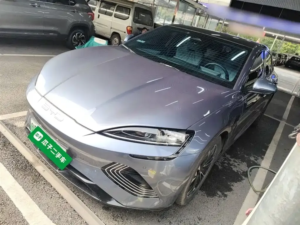 BYD Seal — фото 2