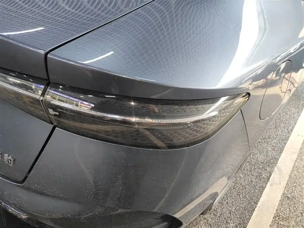 BYD Seal — фото 8