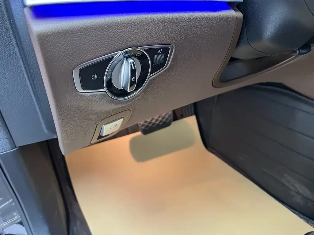 Mercedes-Benz E-Class 2021 из CN, фото 5