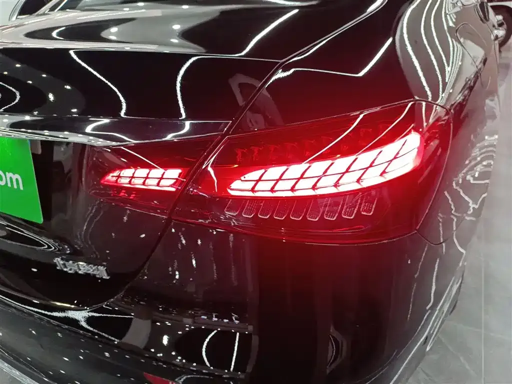 Mercedes-Benz E-Class 2023 из CN, фото 8
