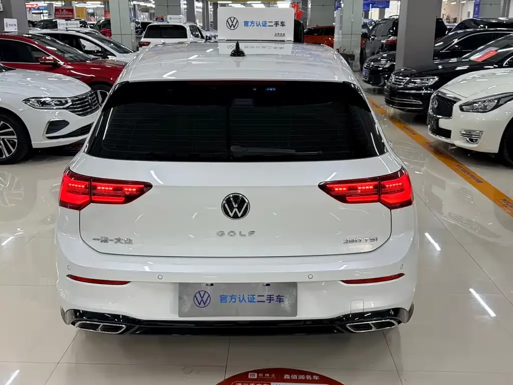 Volkswagen Golf 2021 из CN, фото 4