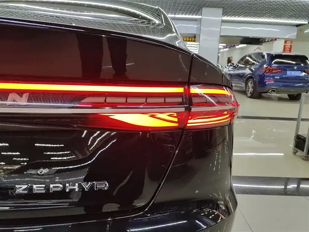 Lincoln Z 2024 из CN, фото 8