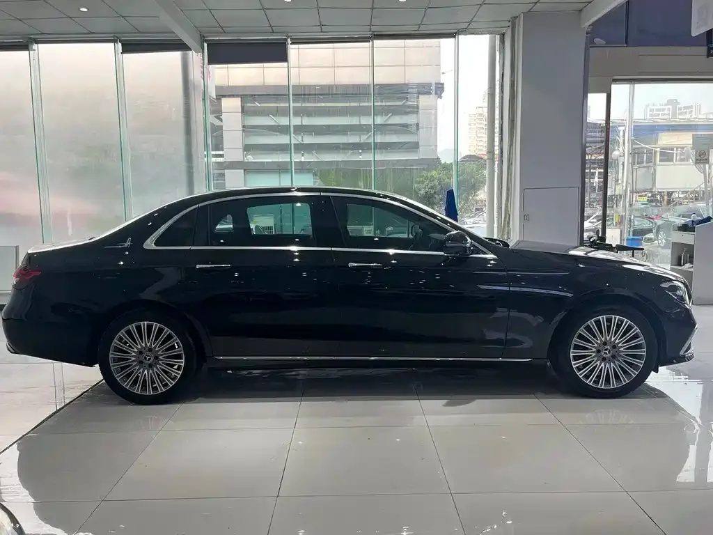 Mercedes-Benz E-Class 2023 из CN, фото 7