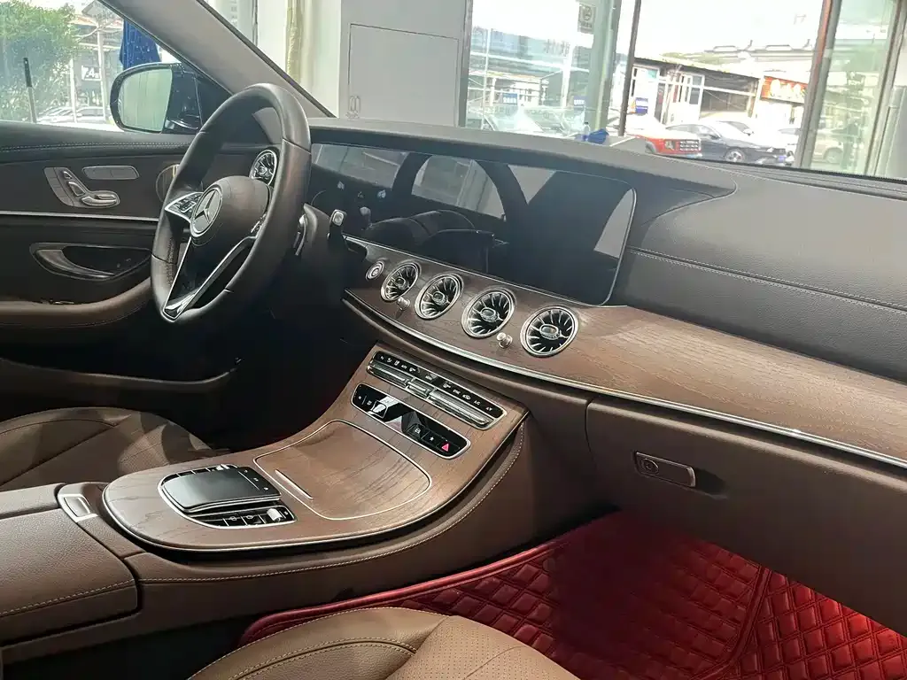 Mercedes-Benz E-Class 2023 из CN, фото 8