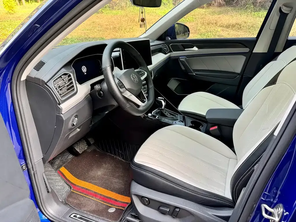 Volkswagen GTE PHEV 2024 из CN, фото 3