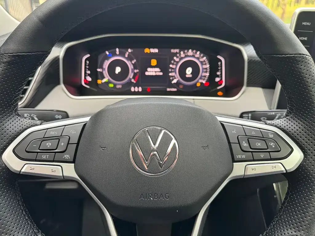 Volkswagen GTE PHEV 2024 из CN, фото 9