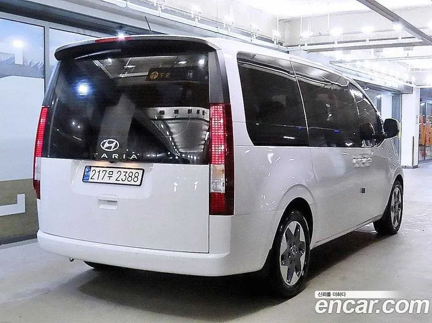 Hyundai Staria — фото 4