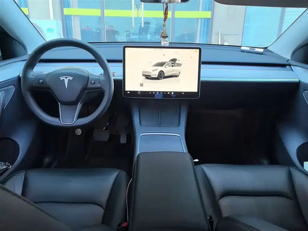 Tesla Model Y 2024 из CN, фото 10