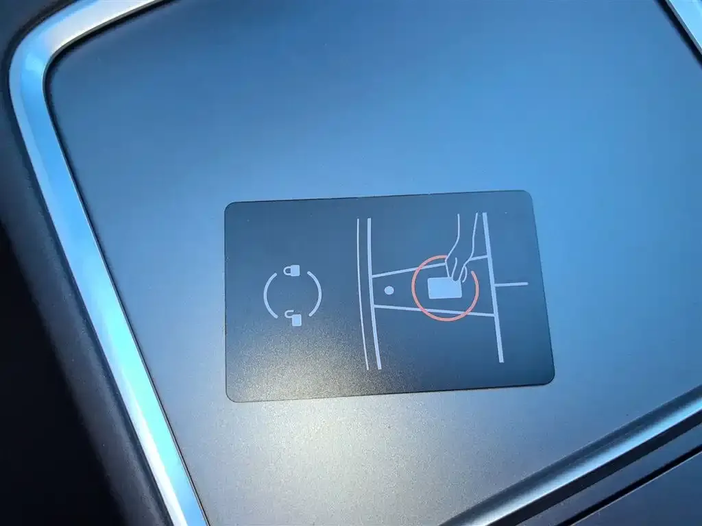 Tesla Model Y 2024 из CN, фото 9
