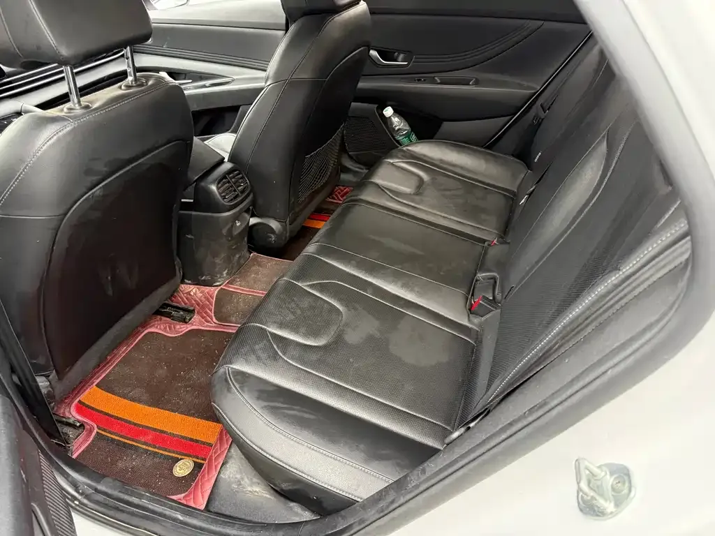 Hyundai Elantra 2023 из CN, фото 5