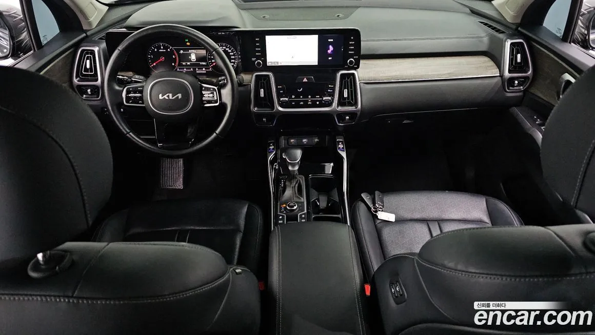 Kia Sorento — фото 7