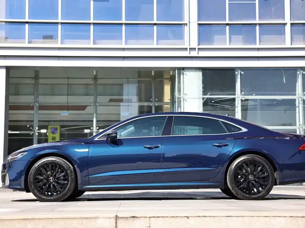 Audi A7L 2024 из CN, фото 7