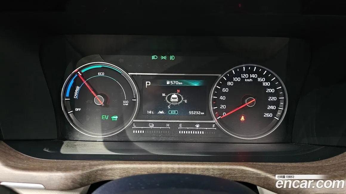 Kia Sorento — фото 8