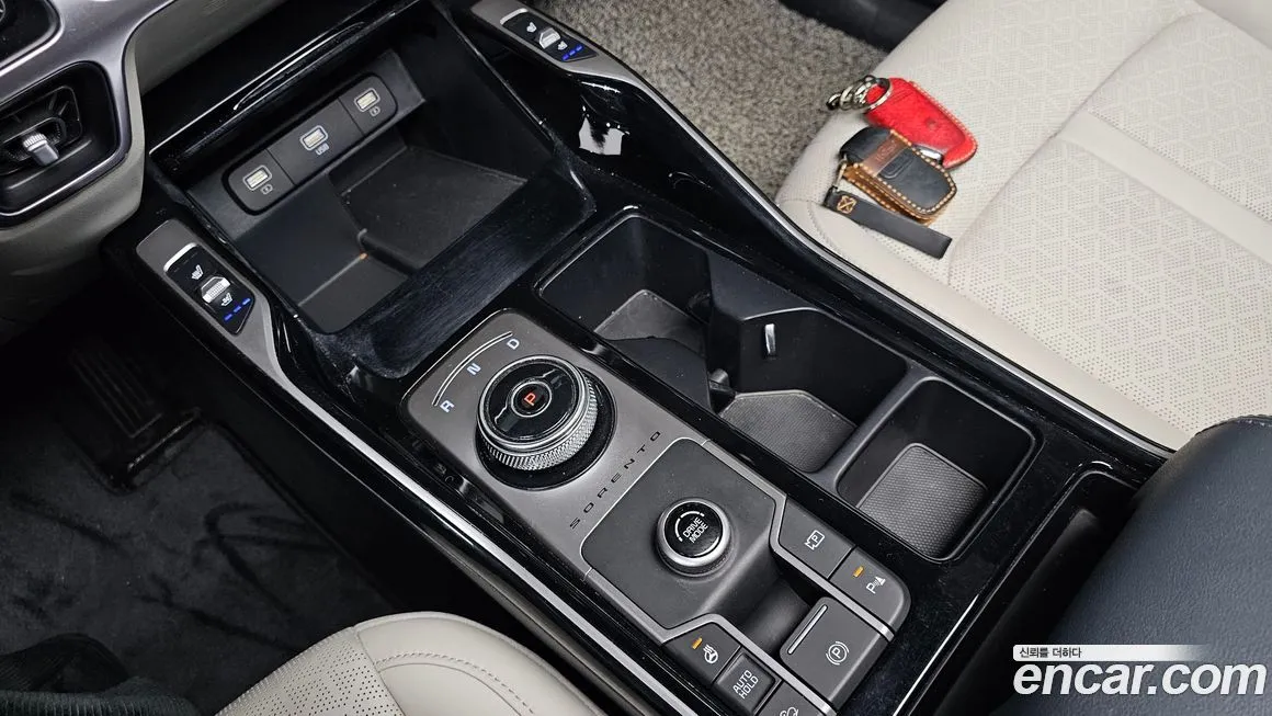 Kia Sorento — фото 9
