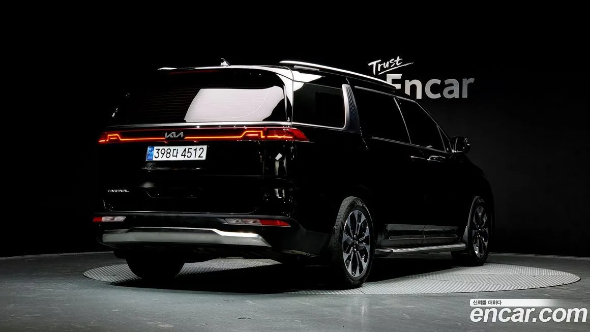 Kia Carnival — фото 2