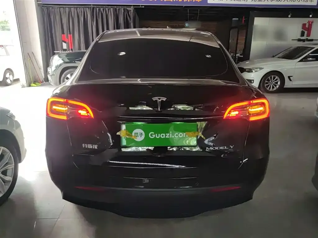 Tesla Model Y 2024 из CN, фото 6