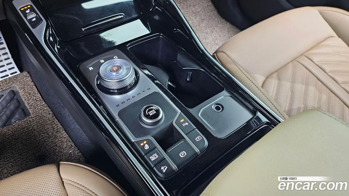 Kia Sorento — фото 9