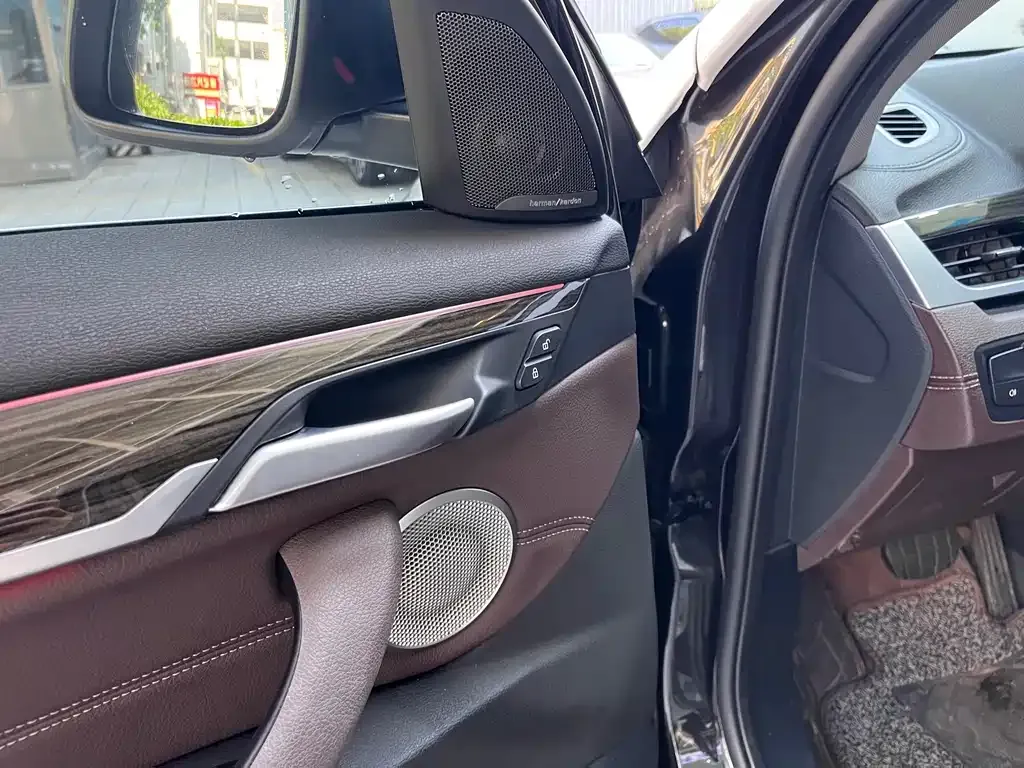 BMW X1 2022 из CN, фото 10