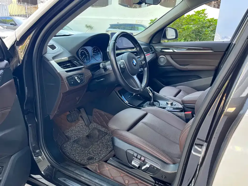 BMW X1 2022 из CN, фото 8