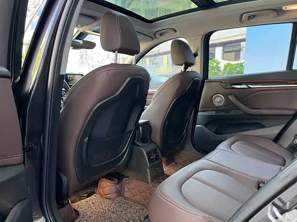 BMW X1 2022 из CN, фото 9