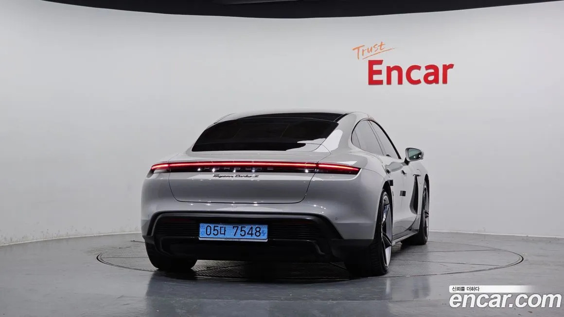 Porsche Taycan 2021 из KR, фото 4