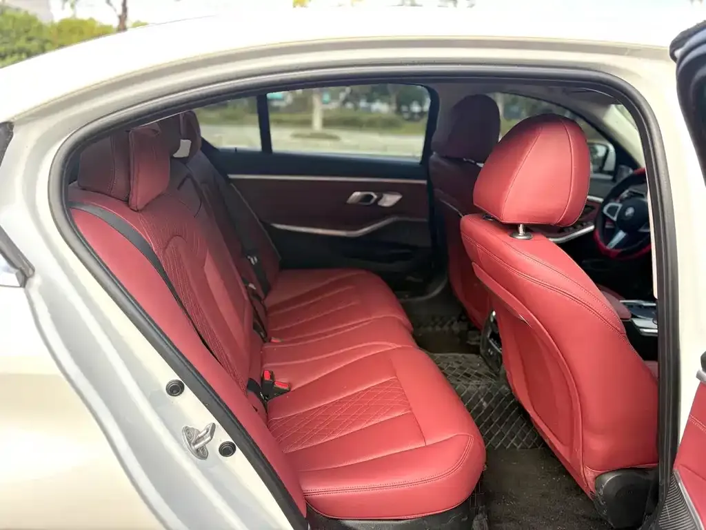 BMW 3 Series 2024 из CN, фото 4