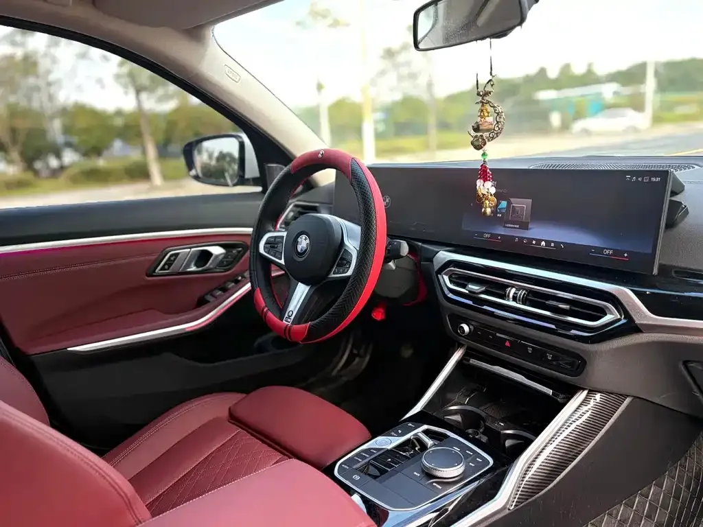 BMW 3 Series 2024 из CN, фото 8