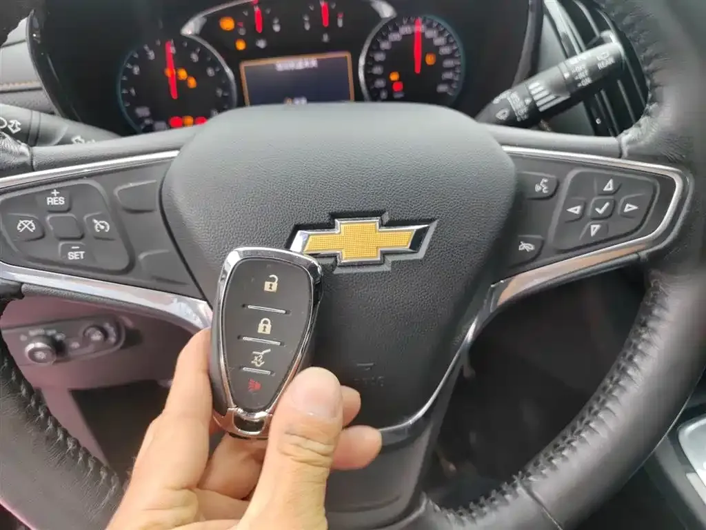 Chevrolet Equinox 2021 из CN, фото 9