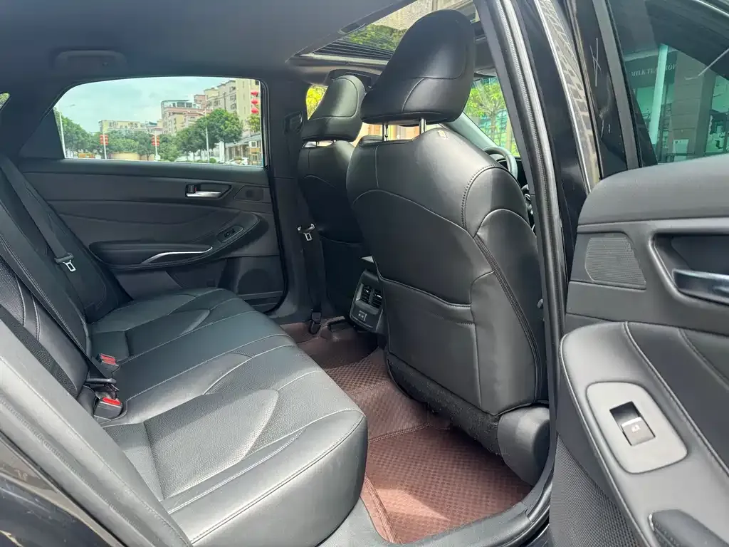 Toyota Avalon 2023 из CN, фото 8