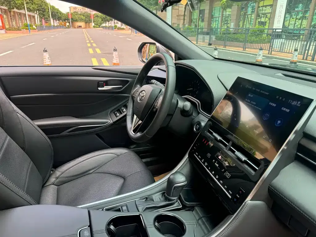 Toyota Avalon 2023 из CN, фото 9