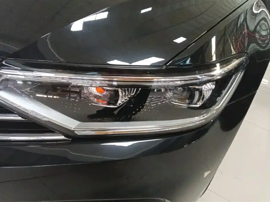 Volkswagen Magotan 2022 из CN, фото 5